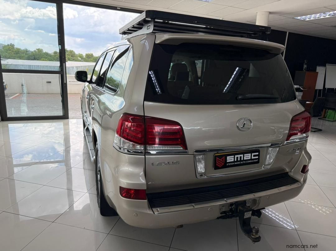2014 Lexus LX 570 V8 4x4 AT pictures