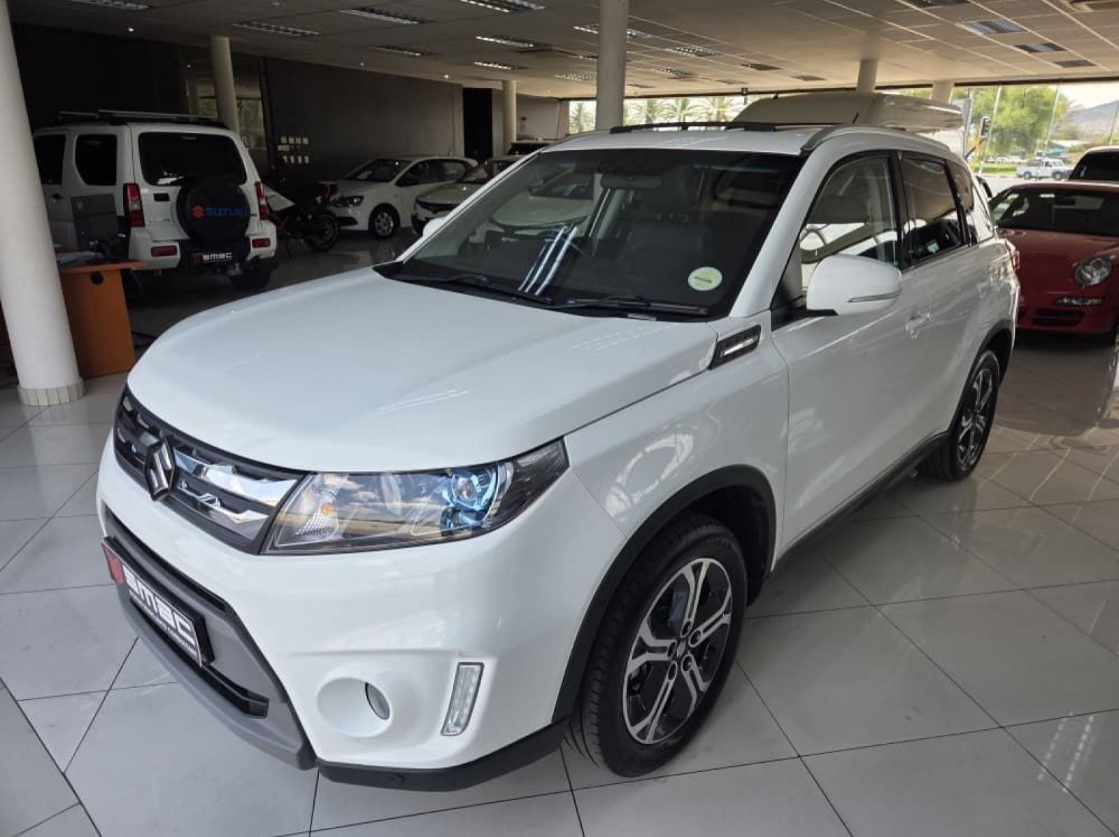 Used Suzuki Vitara 1.6 GLX All Grip MT  for sale in Windhoek, Namibia