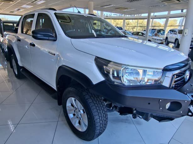 2020 Toyota Hilux 2.4 GD6 RB SRX 4x2 AT D/Cab pictures