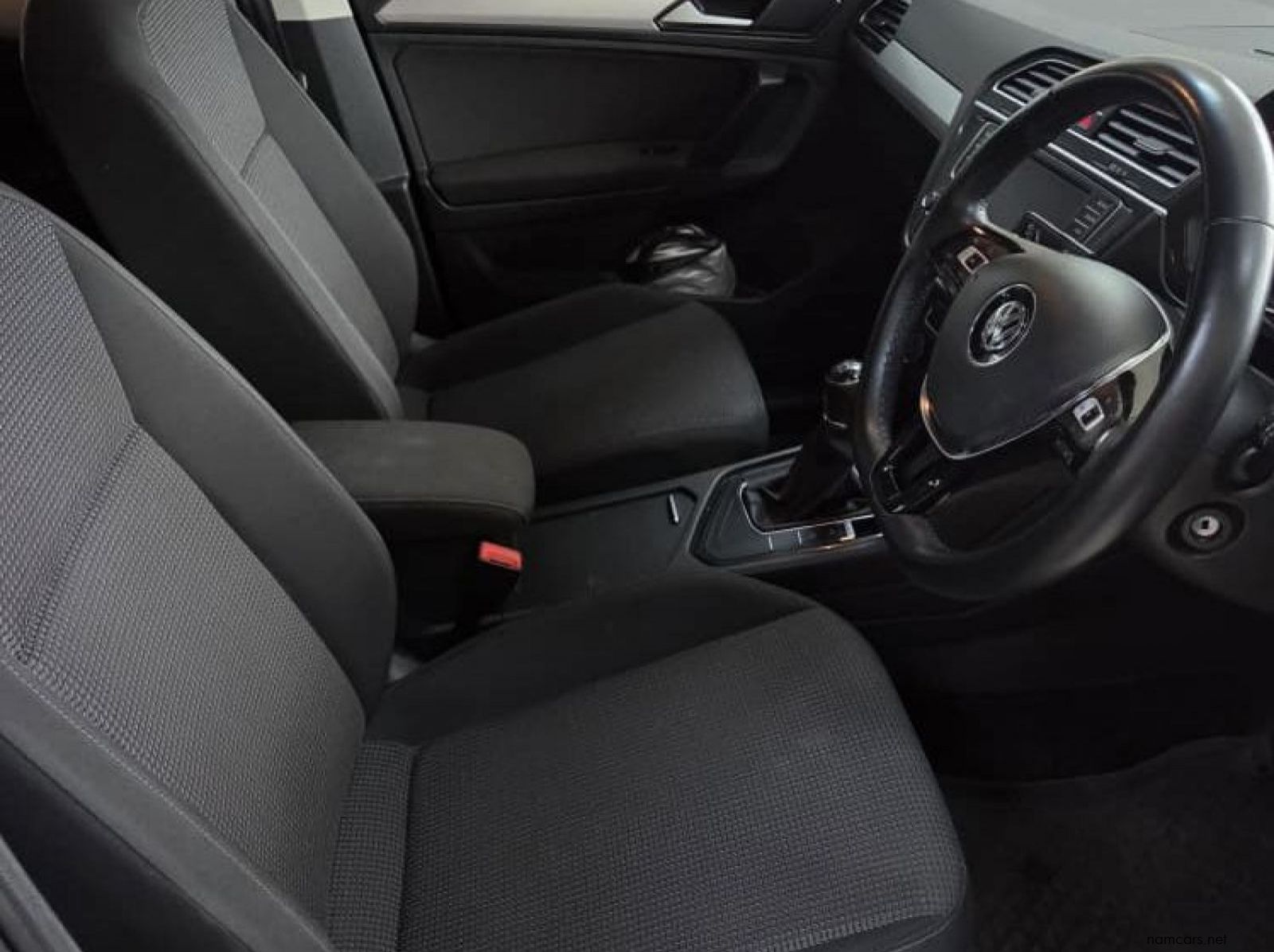 2017 Volkswagen Tiguan 1.4 TSI Trendline pictures