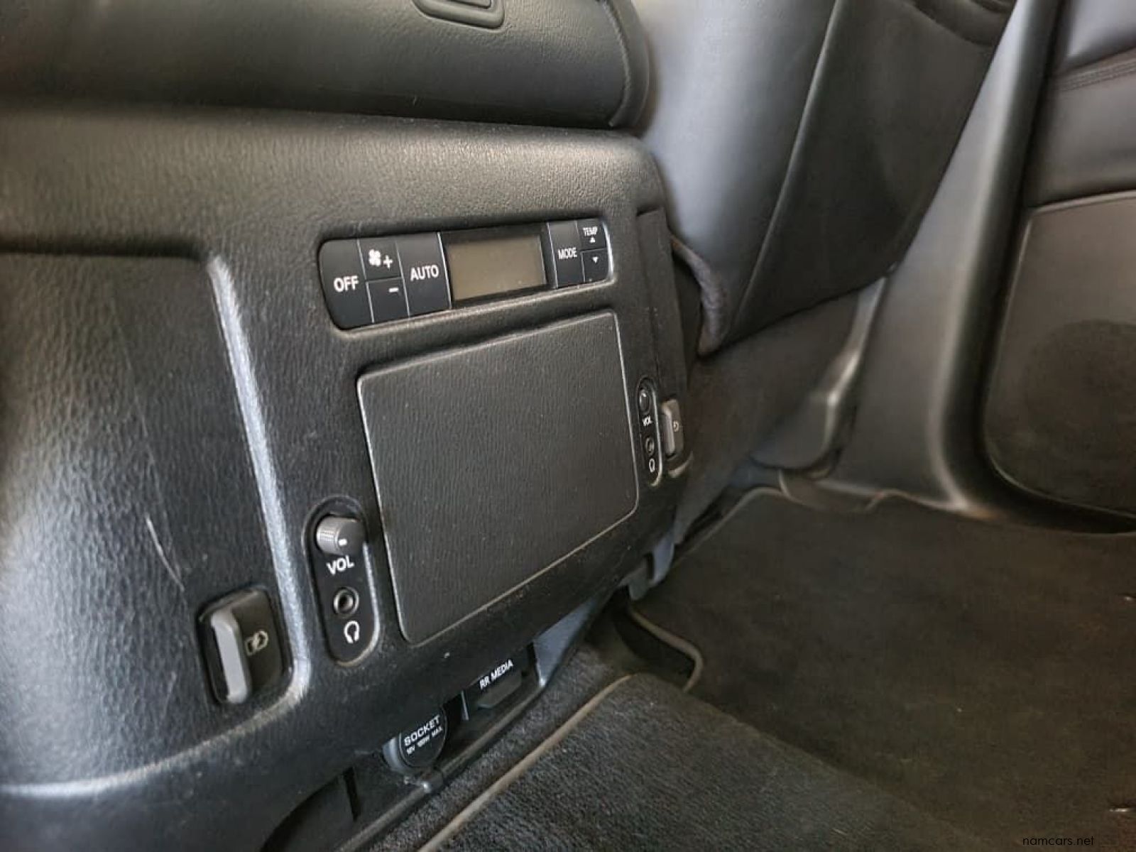 2021 Nissan Patrol 5.6 V8 LE Premium photo