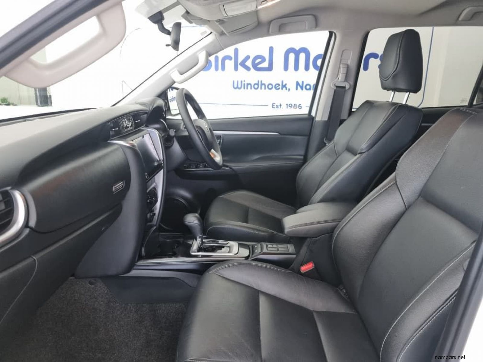 2025 Toyota Fortuner 2.4 GD-6 4x4 A/T photo