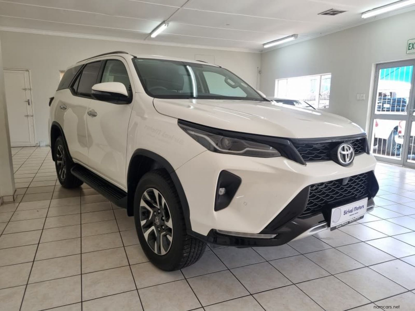 2025 Toyota Fortuner 2.4 GD-6 4x4 A/T photo