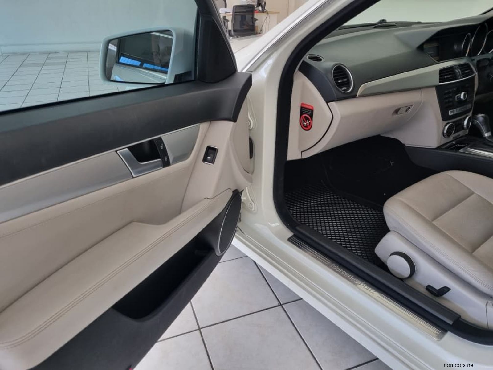 2012 Mercedes-Benz C250 CDI AVANTGARDE photo