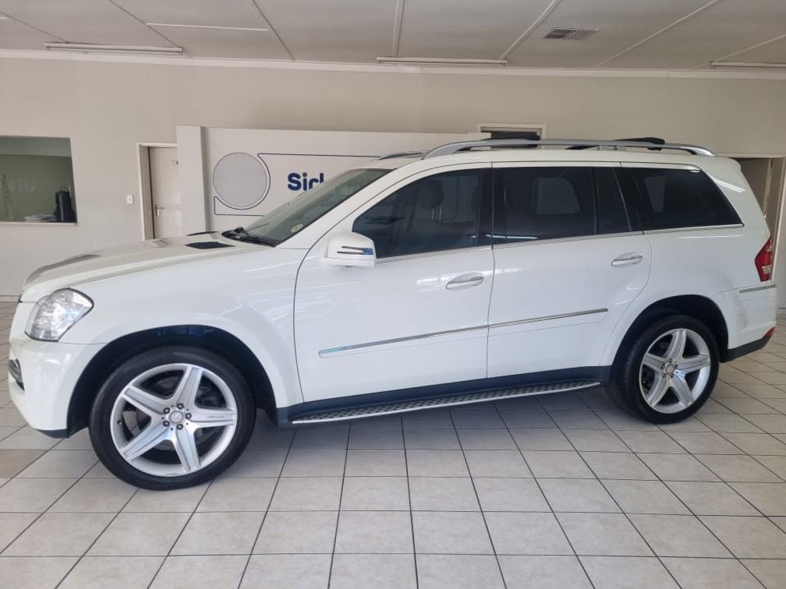 2013 Mercedes-Benz GL500 4Matic V8 photo