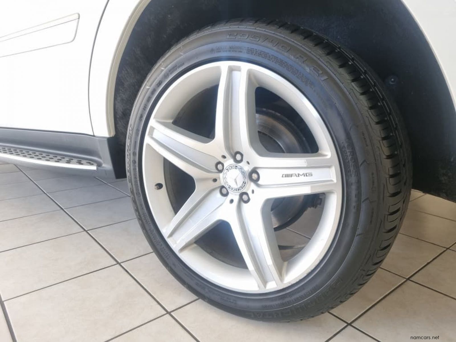 2013 Mercedes-Benz GL500 4Matic V8 photo