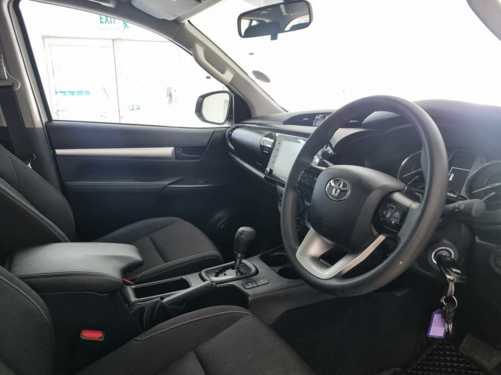 2024 Toyota Hilux Raider 2.4 GD-6 D/C A/T 4x4 photo