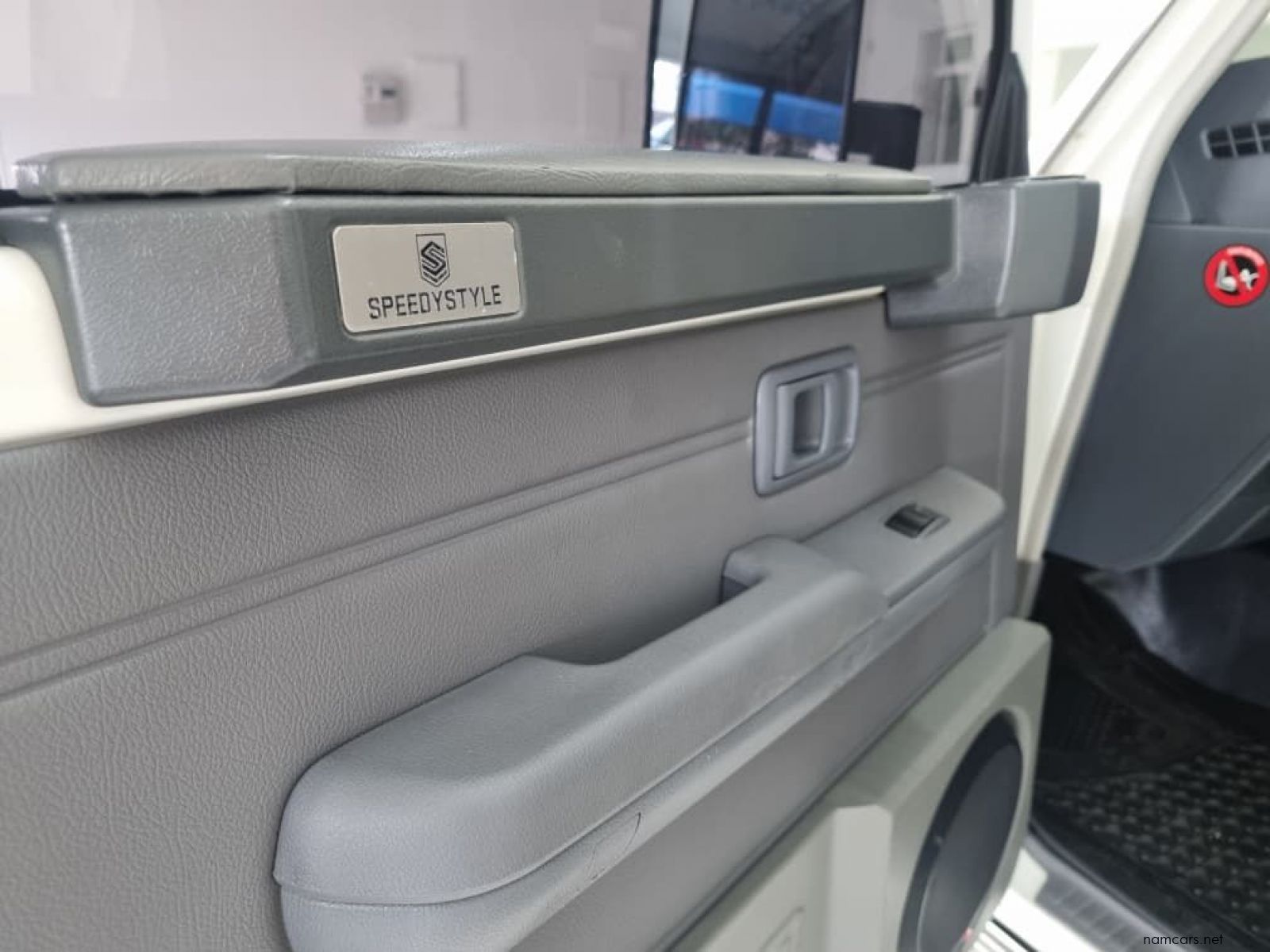 2022 Toyota Land Cruiser 4.2 D/C P/U photo