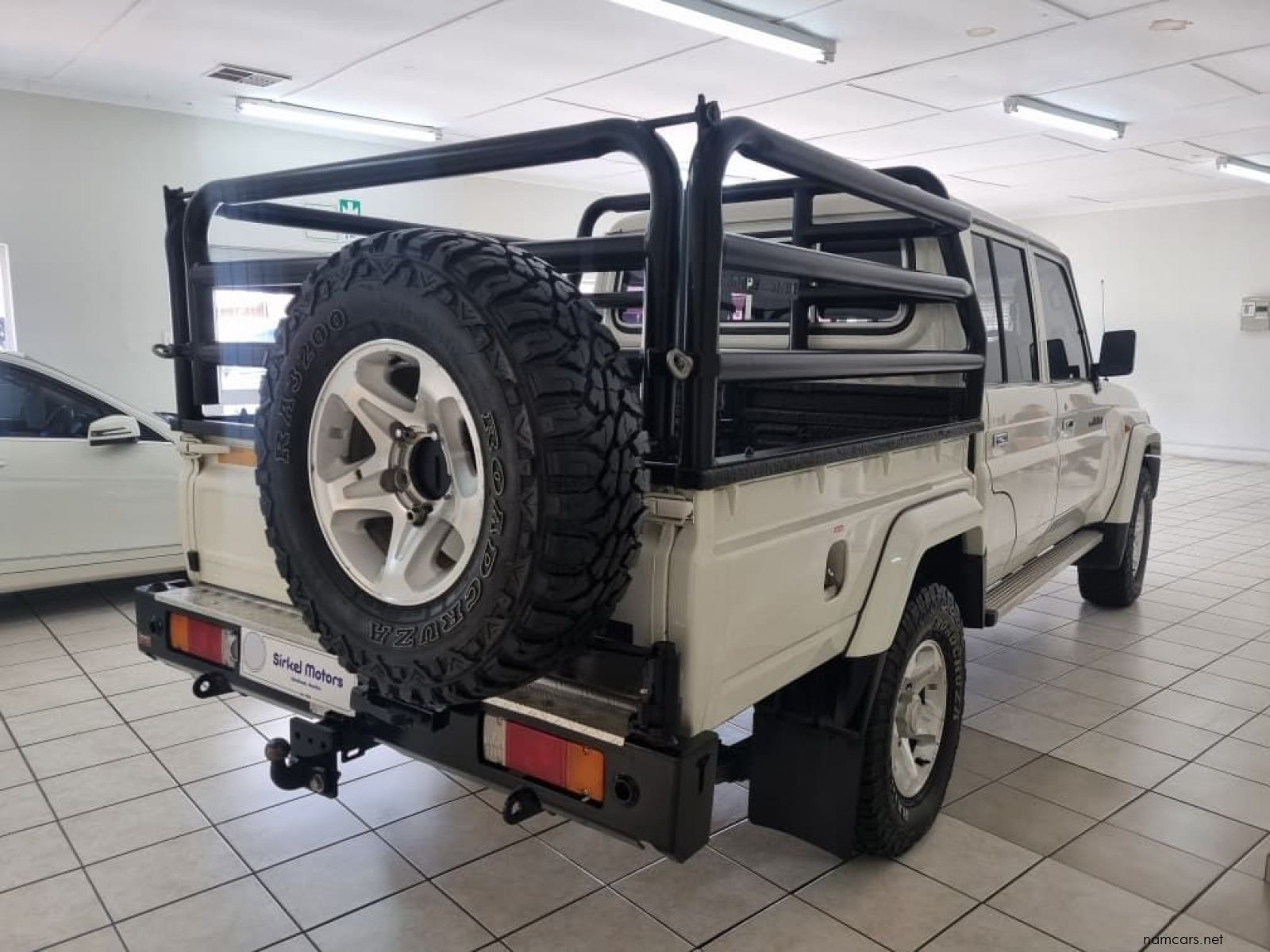 2022 Toyota Land Cruiser 4.2 D/C P/U photo