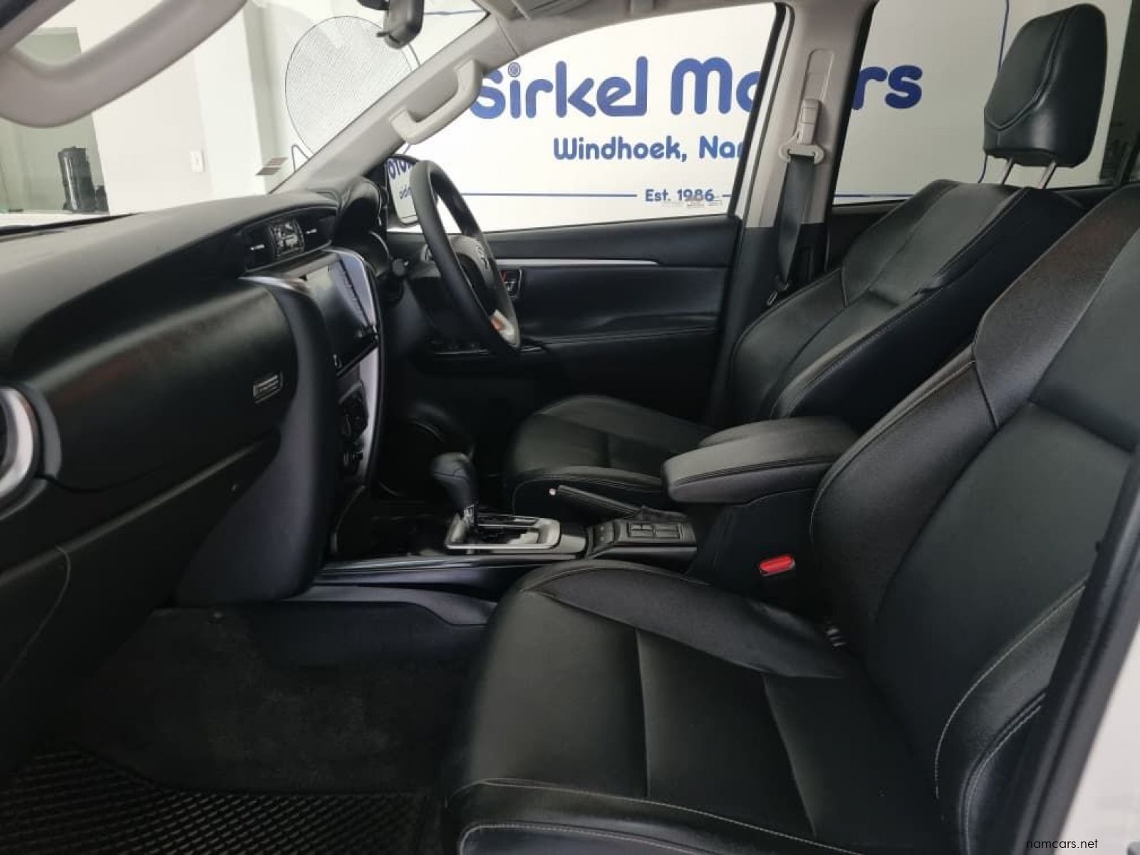 2025 Toyota Fortuner 2.4 GD-6 4x4 A/T photo