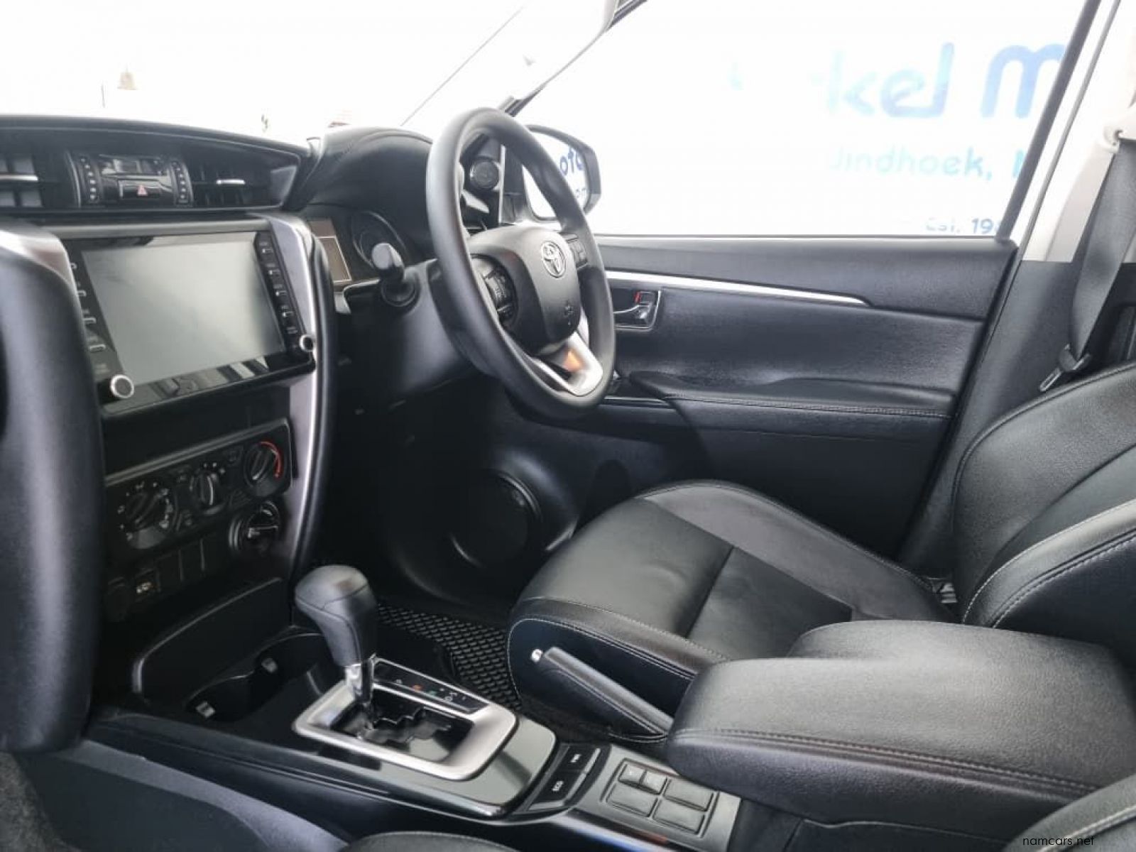 2025 Toyota Fortuner 2.4 GD-6 4x4 A/T photo