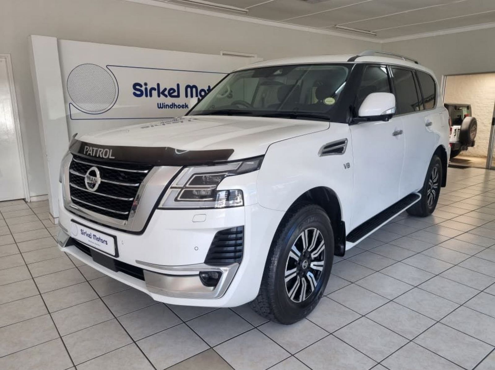 Used Nissan Patrol 5.6 V8 LE Premium  for sale in Windhoek, Namibia