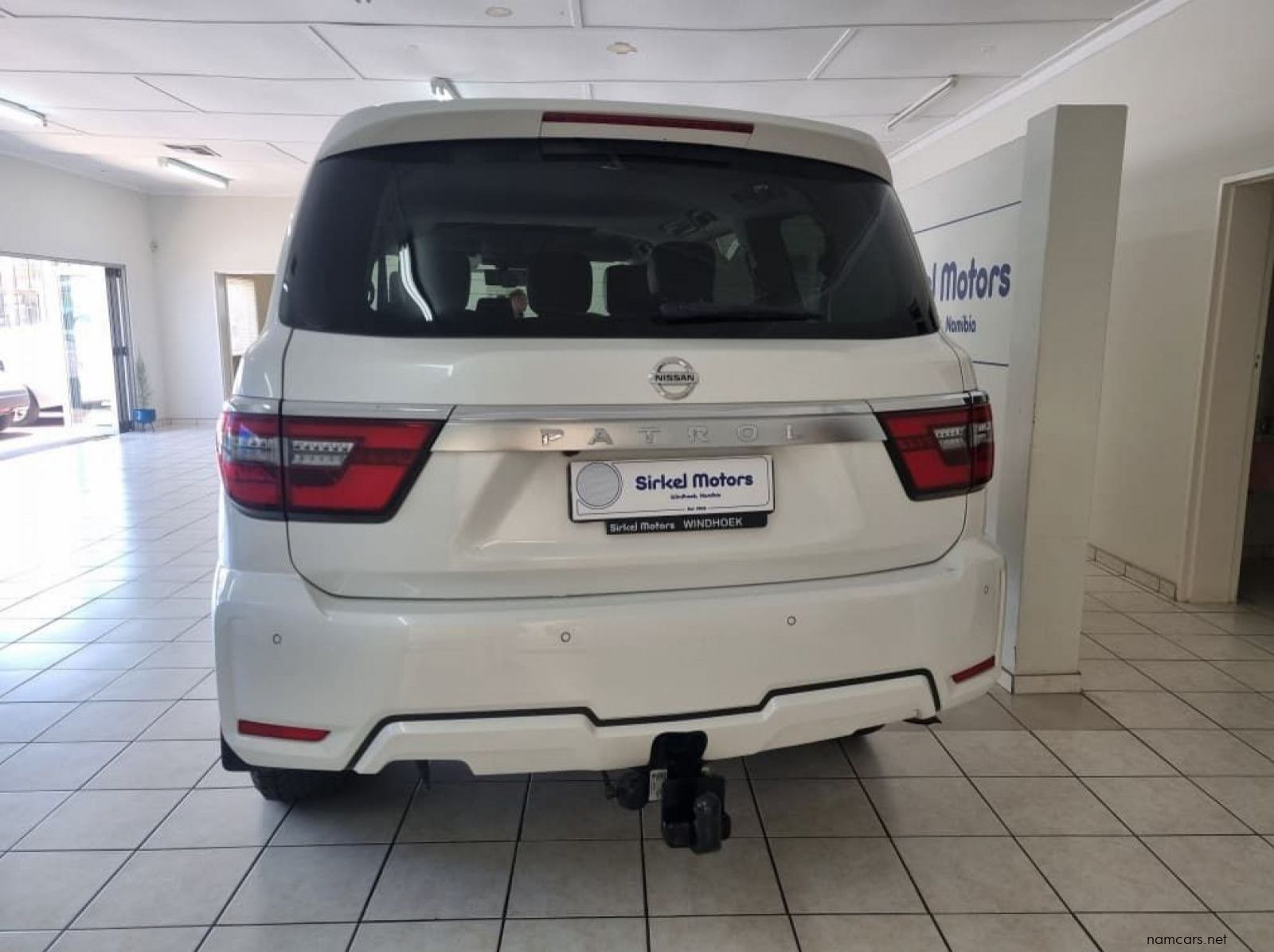 2021 Nissan Patrol 5.6 V8 LE Premium pictures