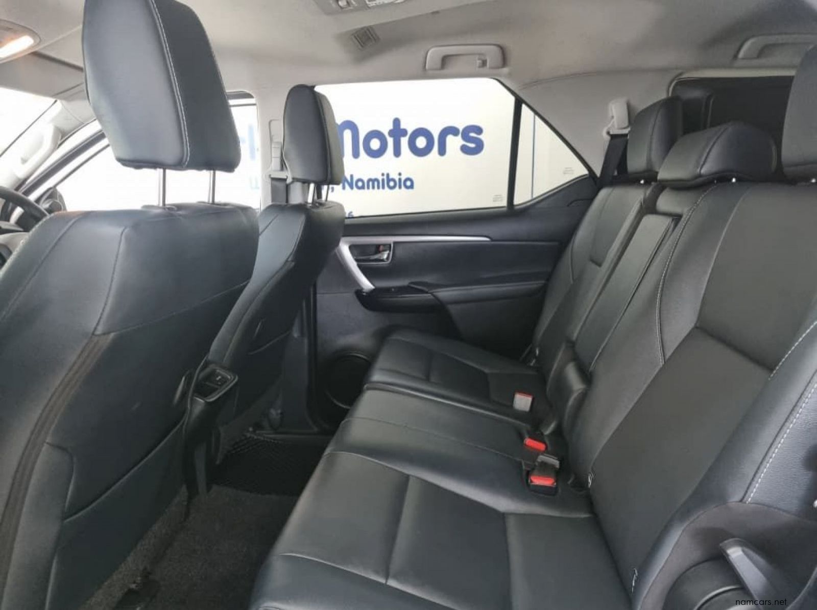 2025 Toyota Fortuner 2.4 GD-6 4x4 A/T pictures