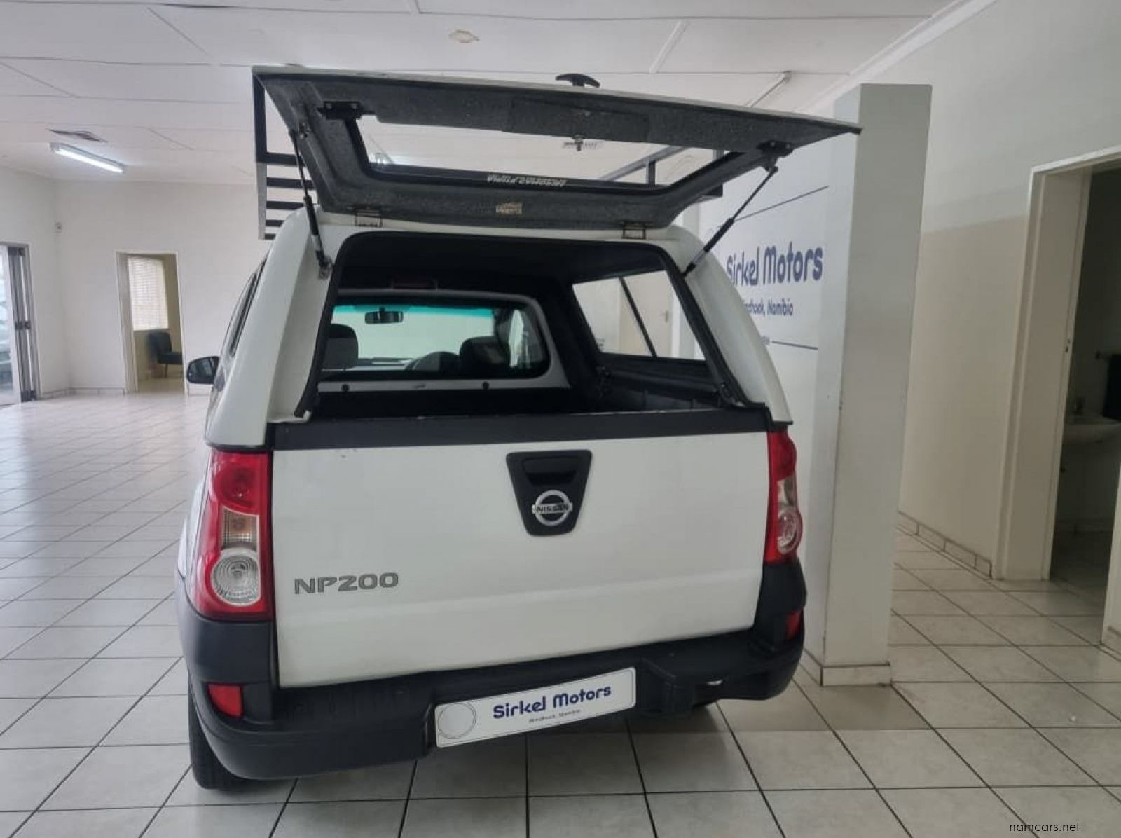 2017 Nissan NP 200 S/C P/U 1.6 pictures