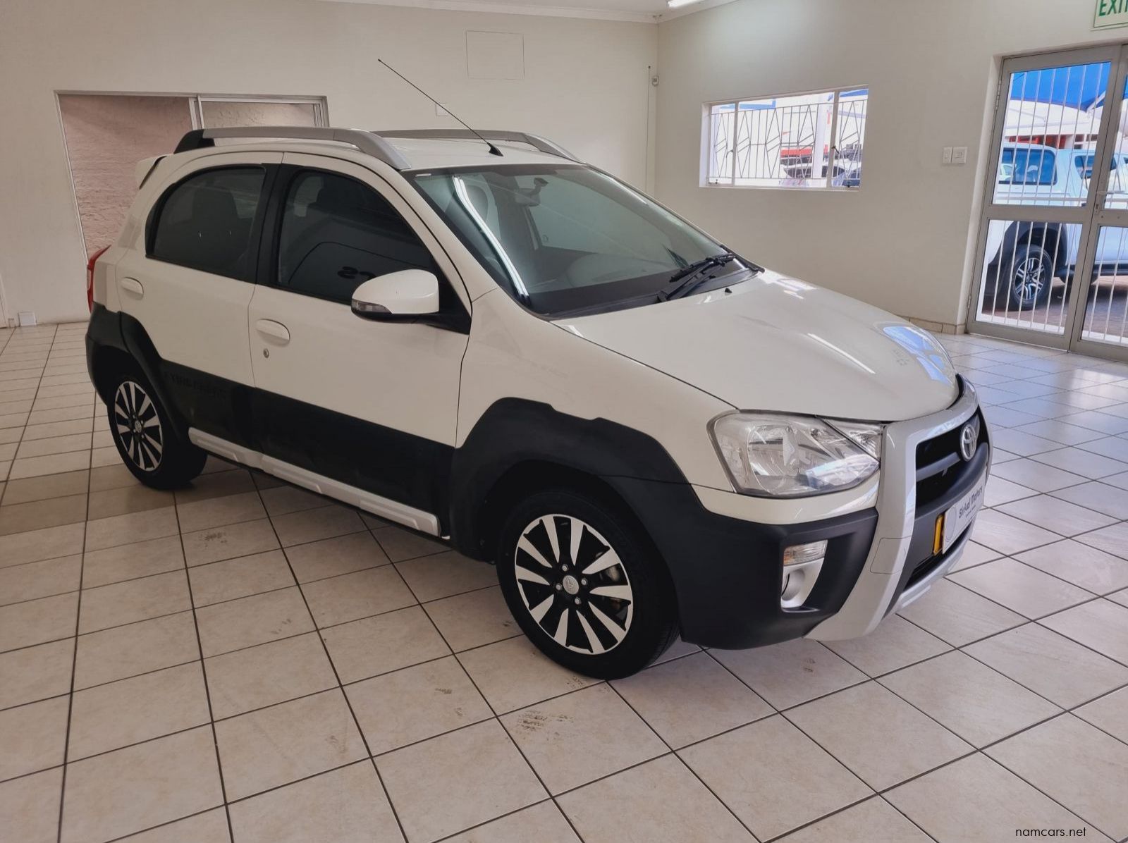2018 Toyota Etios Cross 1.5 XS pictures