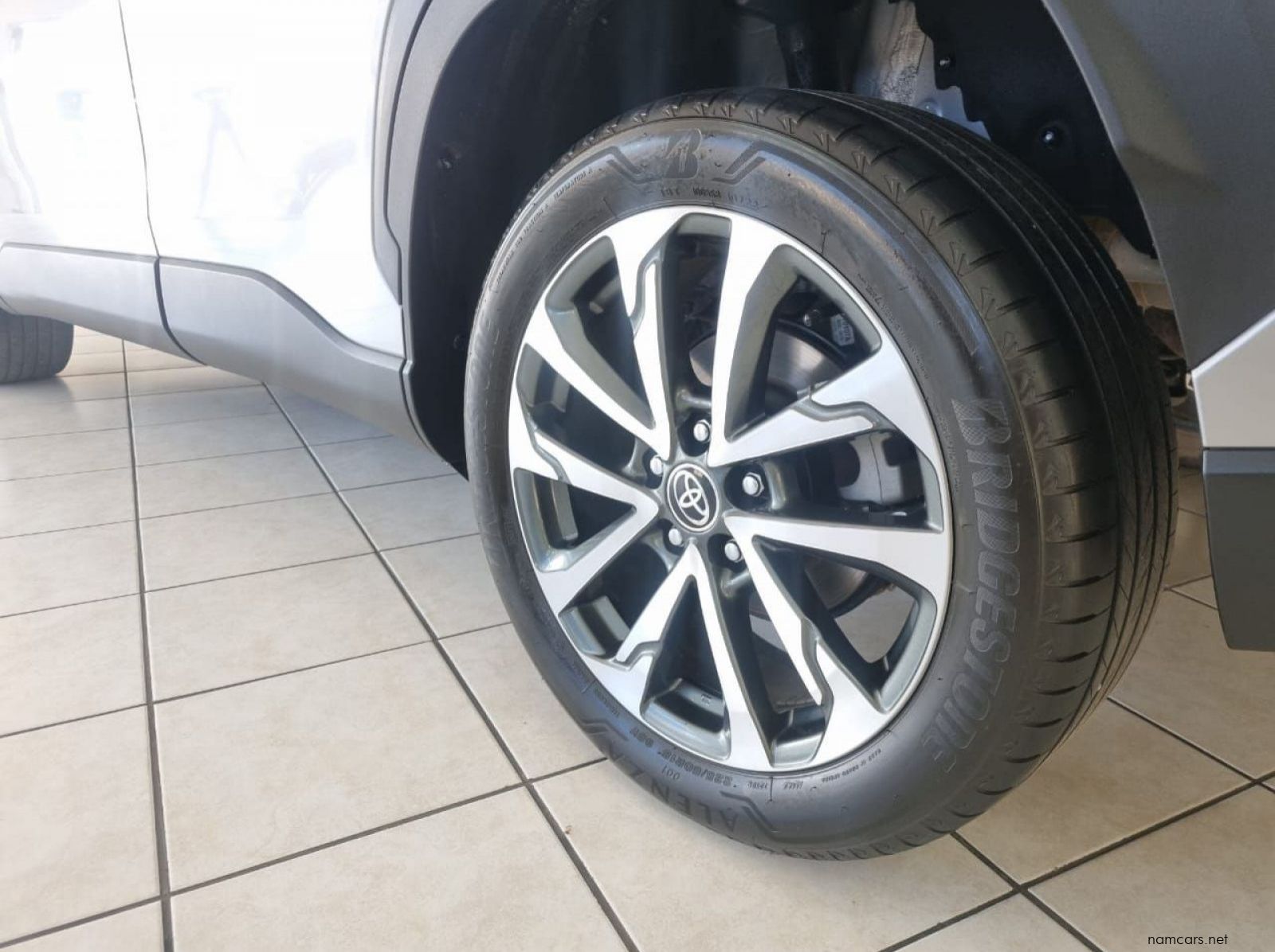 2022 Toyota Corolla Cross XR 1.8 CVT pictures