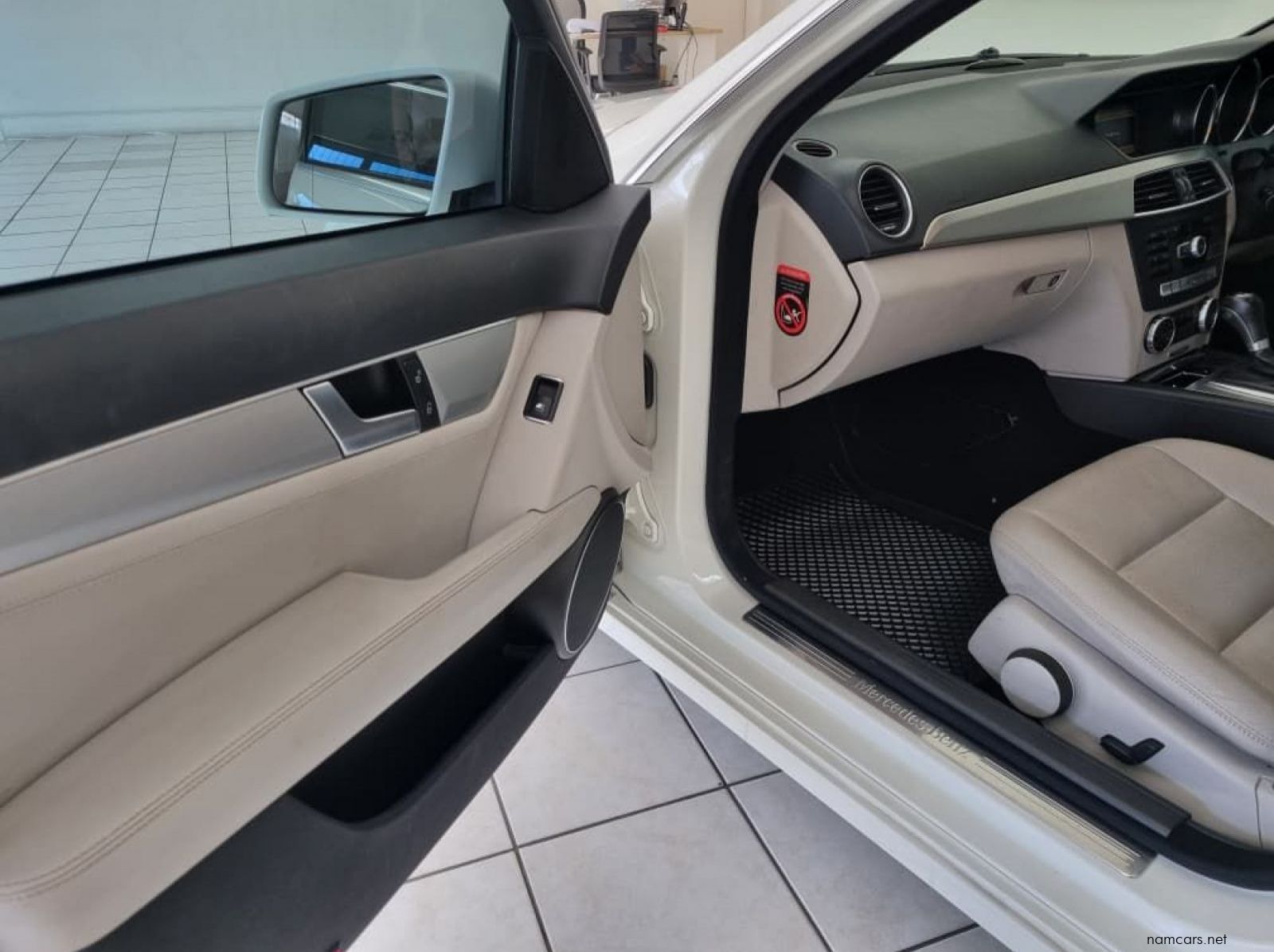 2012 Mercedes-Benz C250 CDI AVANTGARDE pictures