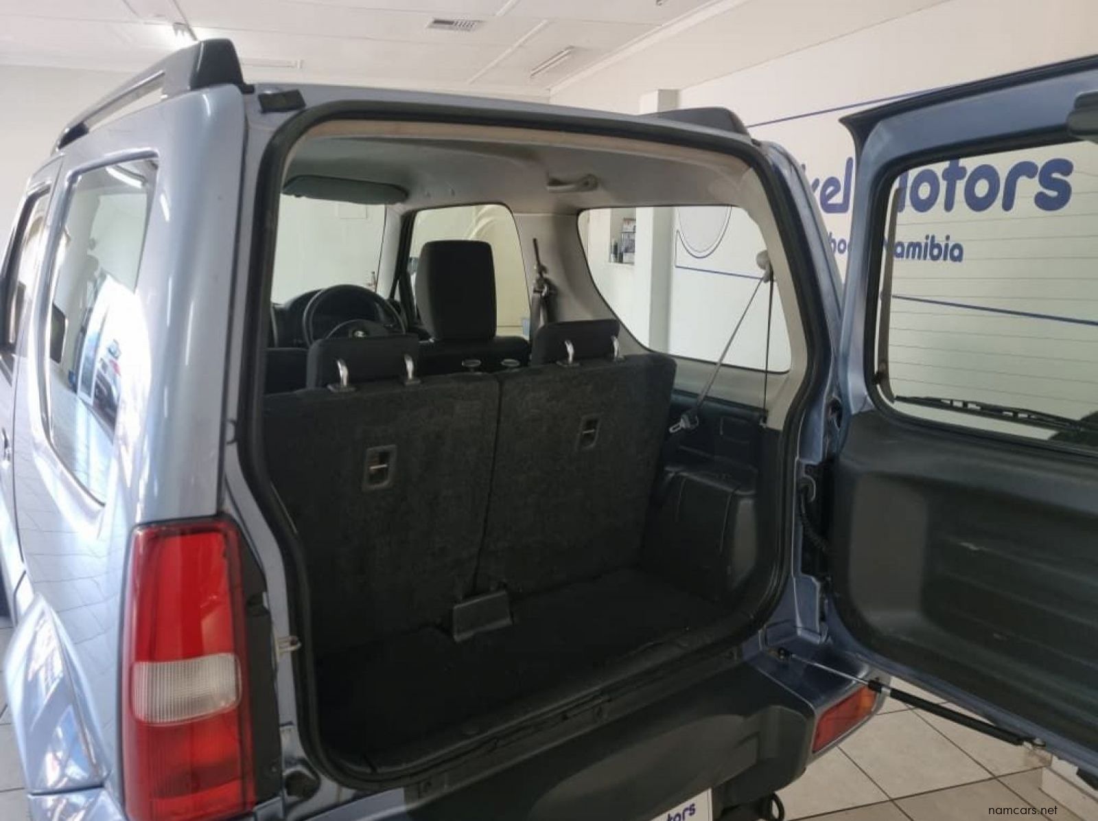 2013 Suzuki Jimny 1.3 4x4 pictures