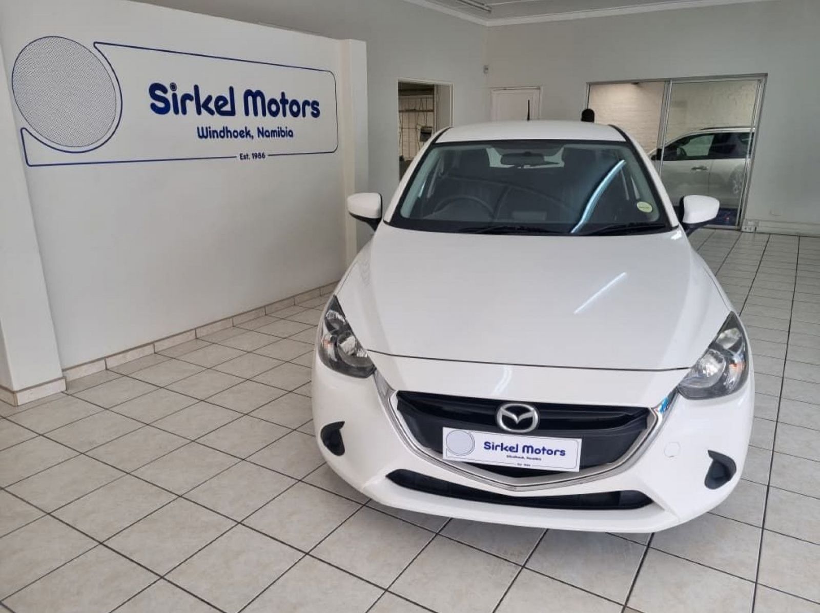 2017 Mazda Mazda 2 Active 1.5 Skyactive pictures