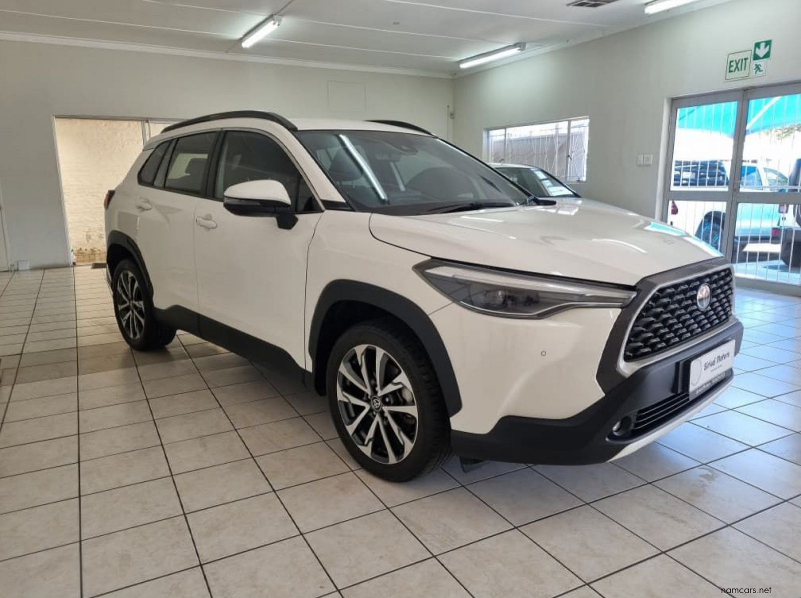 2024 Toyota Corolla Cross XR 1.8 CVT pictures