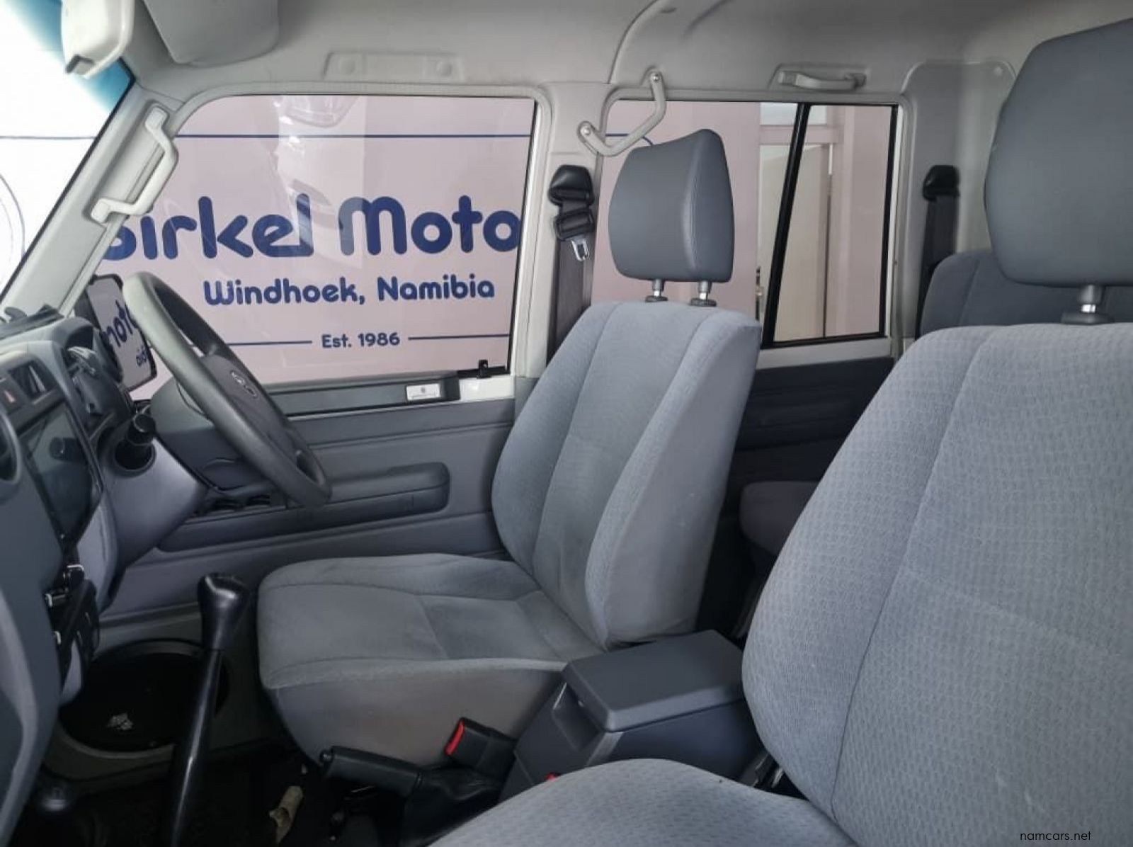 2022 Toyota Land Cruiser 4.2 D/C P/U pictures