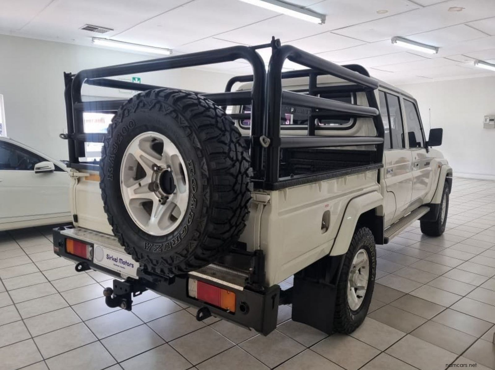 2022 Toyota Land Cruiser 4.2 D/C P/U pictures