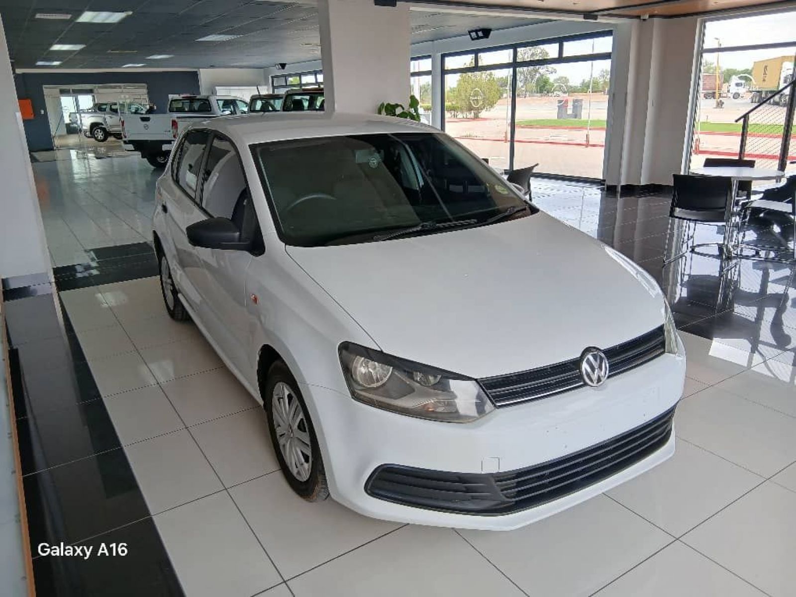 2020 Volkswagen Polo Vivo 1.4 Trendline H/B photo