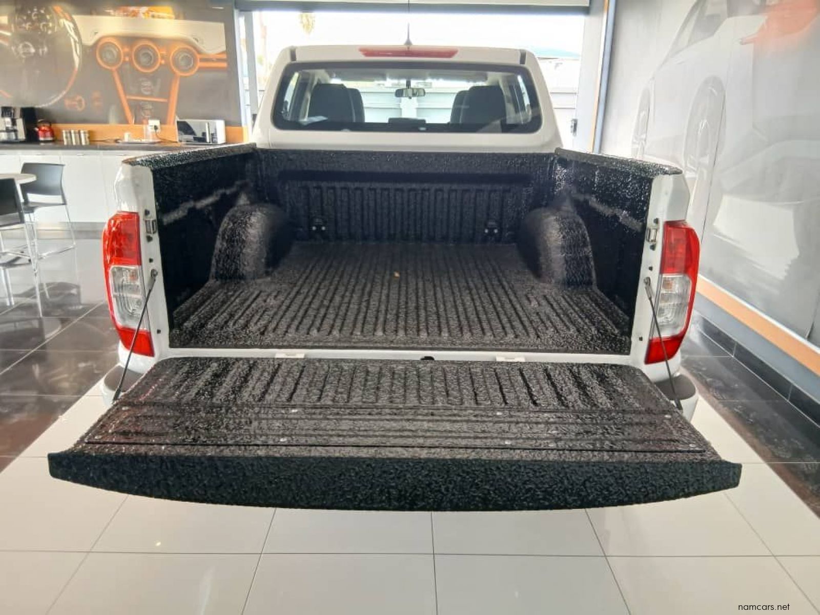 2025 Nissan Navara 2.5D XE 4x4 Plus D/C M/T photo