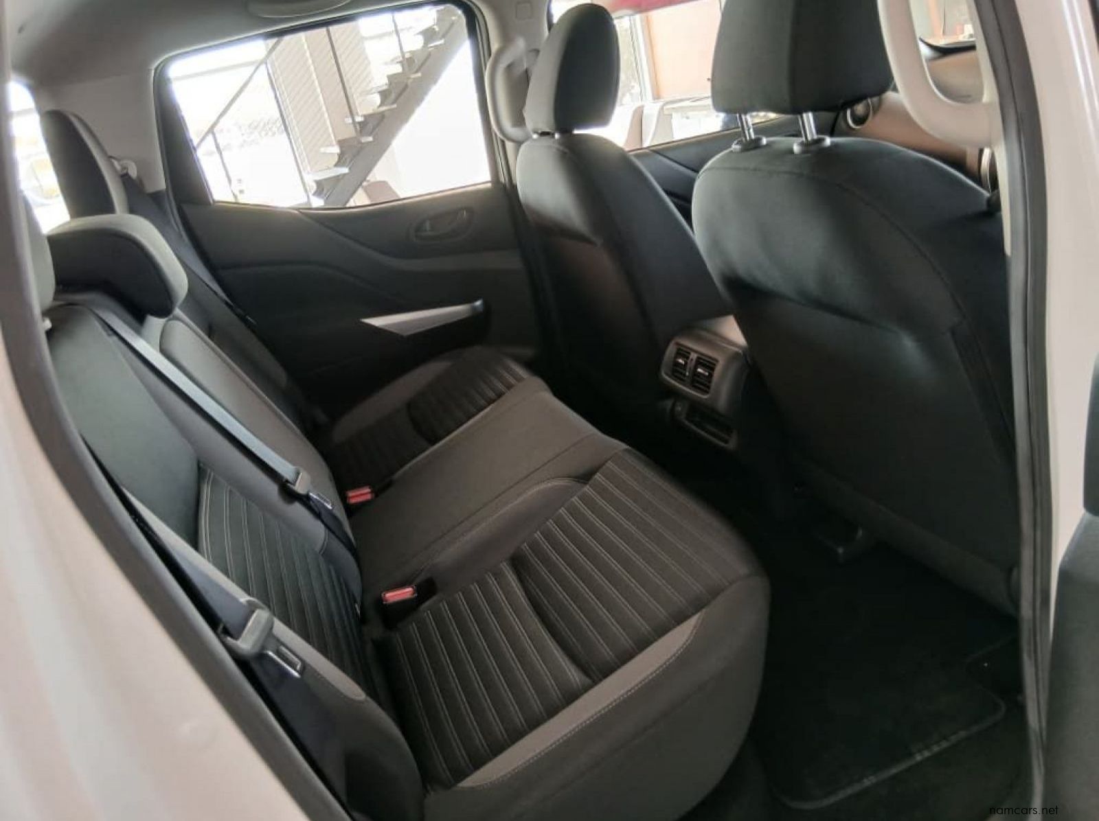 2025 Nissan 2.5 SE 4x4 Plus A/T pictures