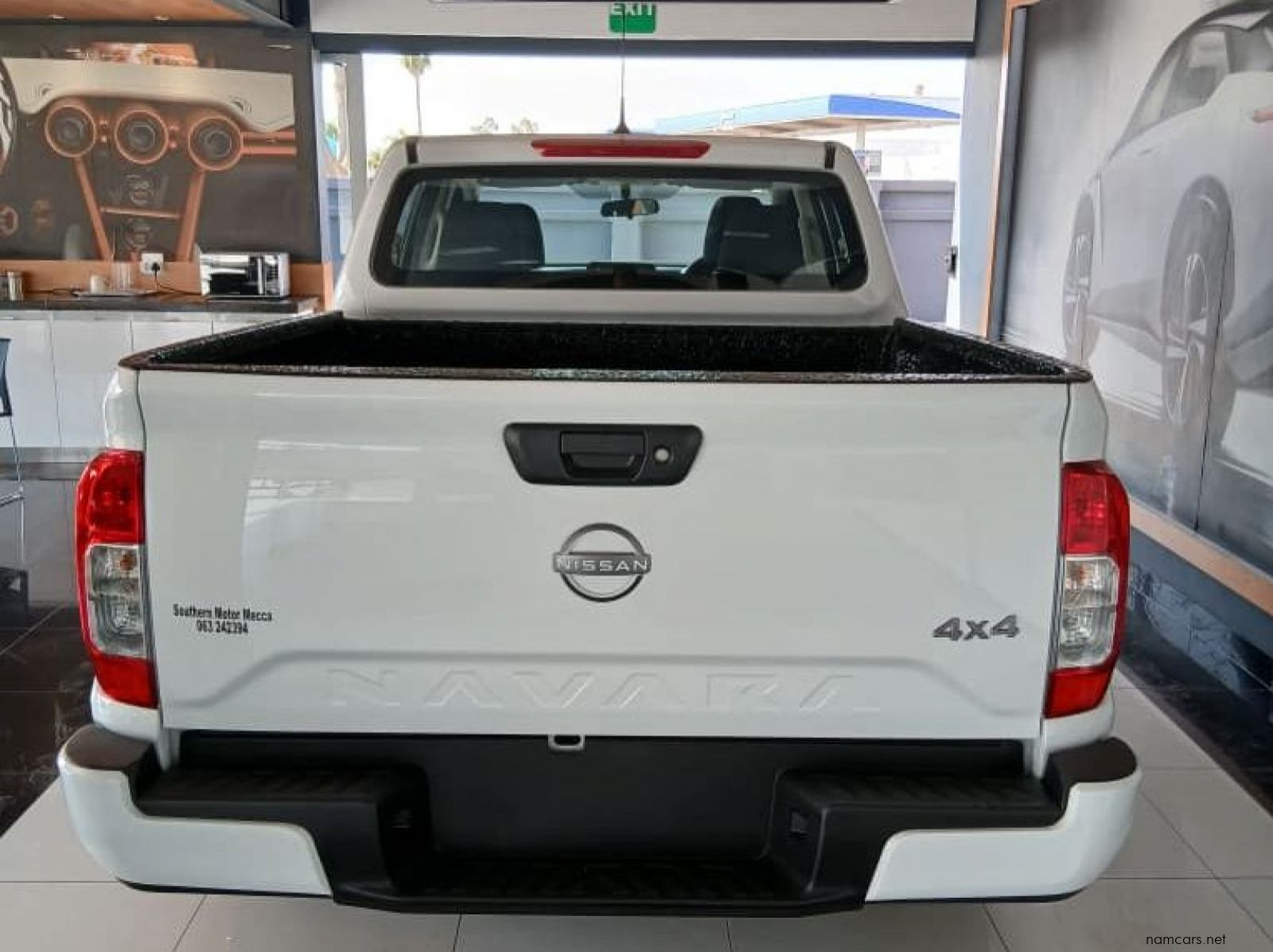 2025 Nissan 2.5 SE 4x4 Plus A/T pictures