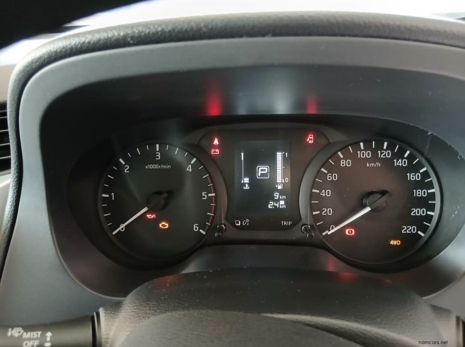 2025 Nissan 2.5 SE 4x4 Plus A/T pictures