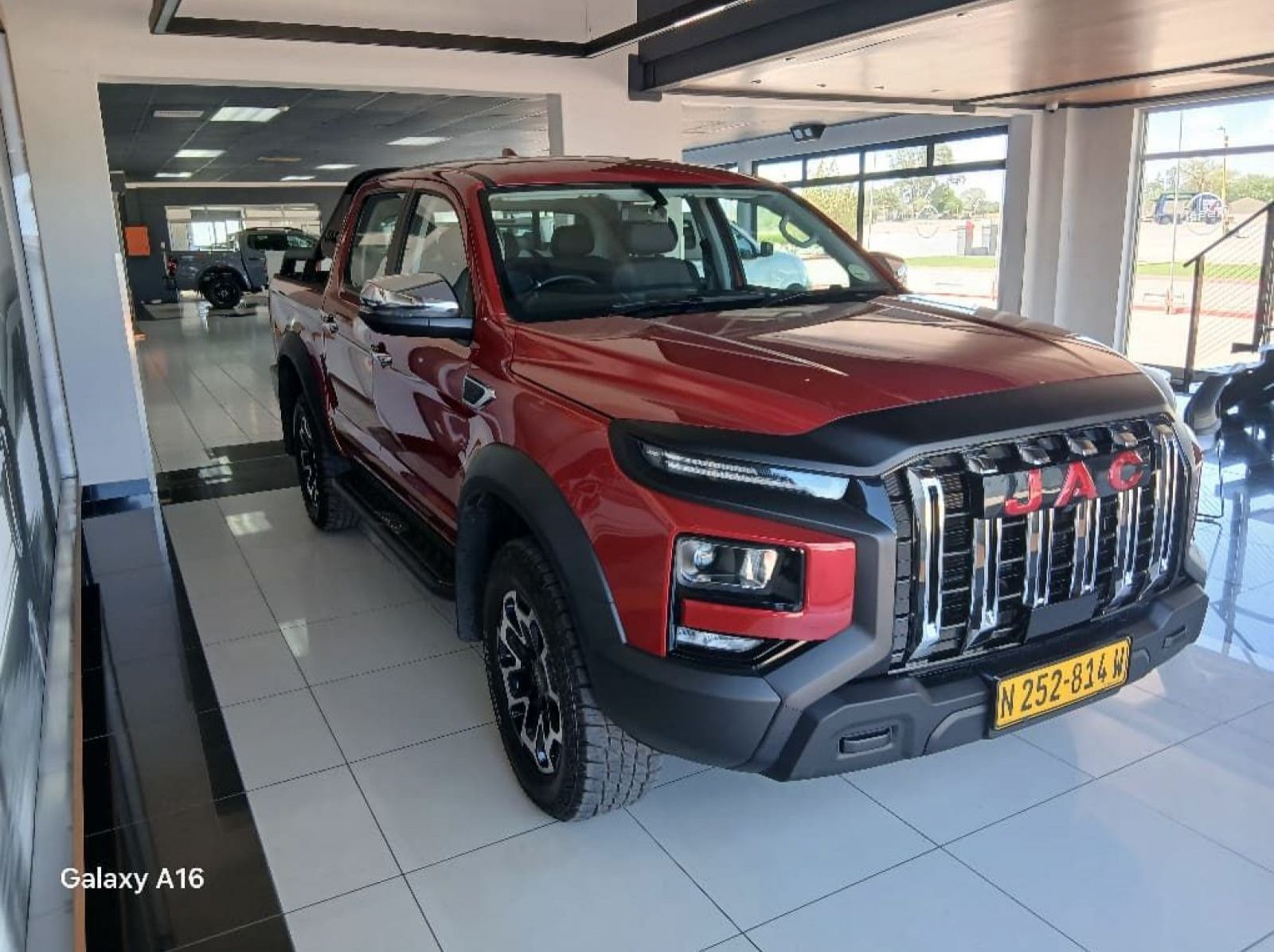 2025 JAC JAC T9 Lux 2.0D 4x4 D/C A/T pictures