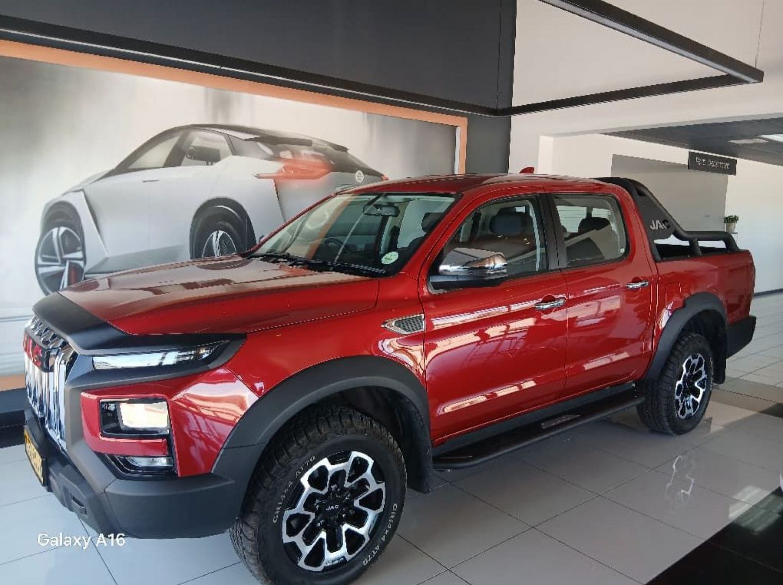 2025 JAC JAC T9 Lux 2.0D 4x4 D/C A/T pictures