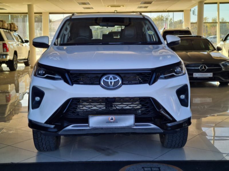 2023 Toyota Fortuner 2.4 GD-6 4x4 A/T pictures