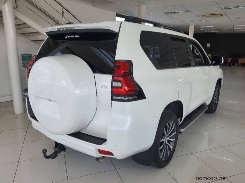 2022 Toyota Prado VX 4.0 V6 (Petrol) 4x4 A/T pictures