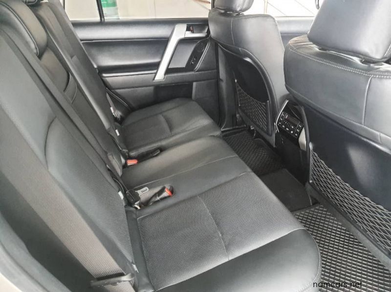 2022 Toyota Prado VX 4.0 V6 (Petrol) 4x4 A/T pictures