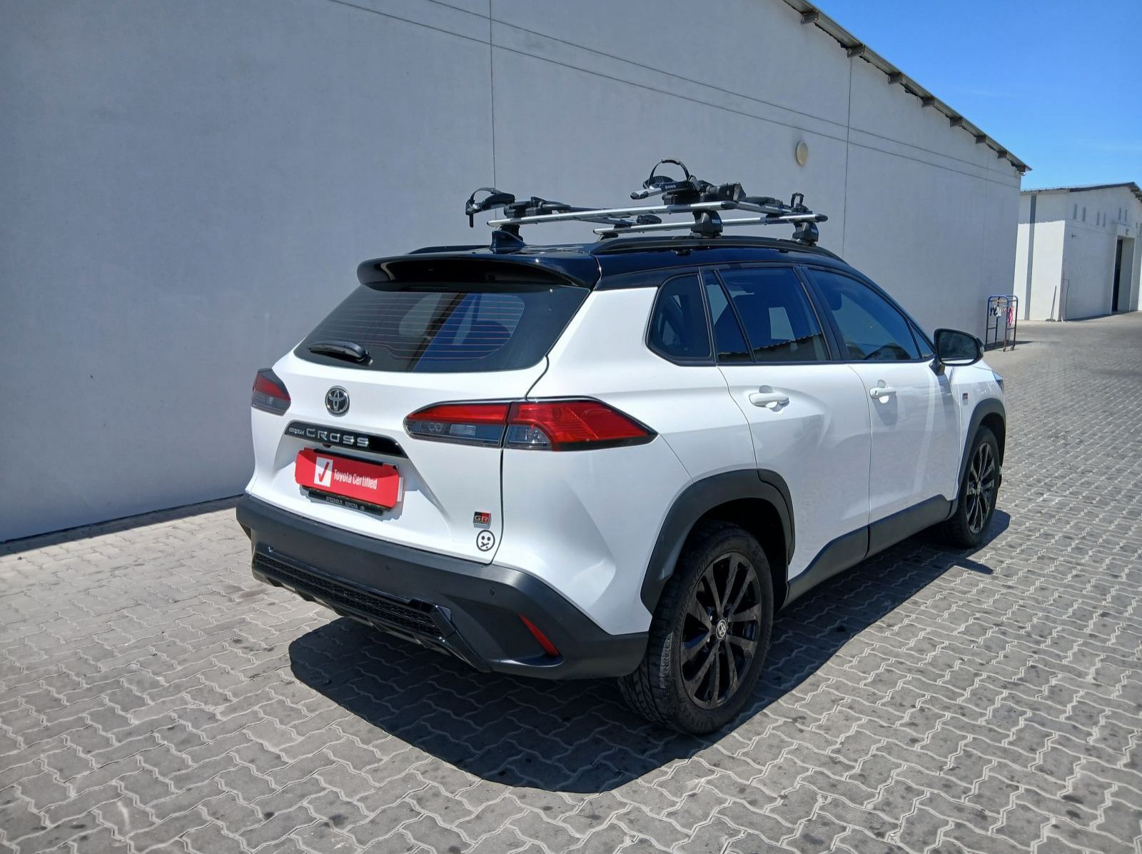 2024 Toyota Corolla Cross 1.8 Cvt Gr-s pictures