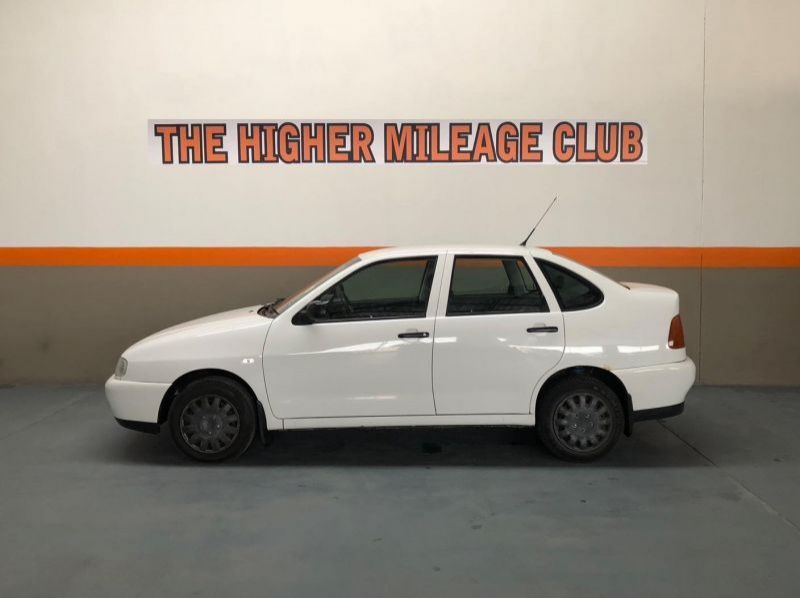 2003 Volkswagen Polo Classic pictures