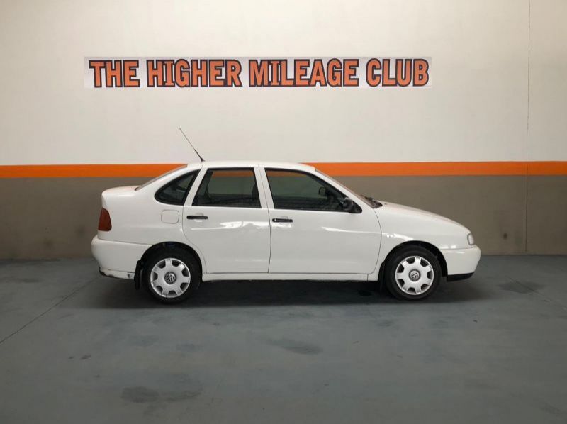 2003 Volkswagen Polo Classic pictures