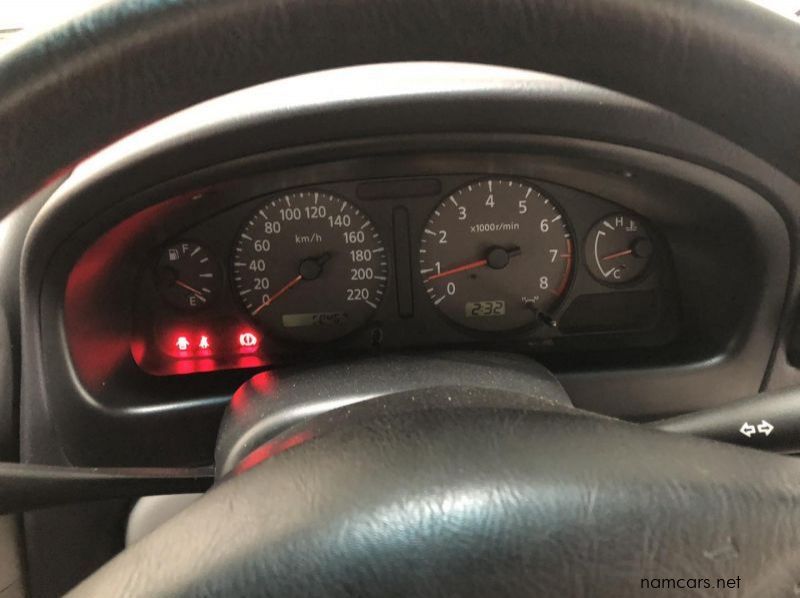 2002 Nissan Sunny EX Saloon pictures