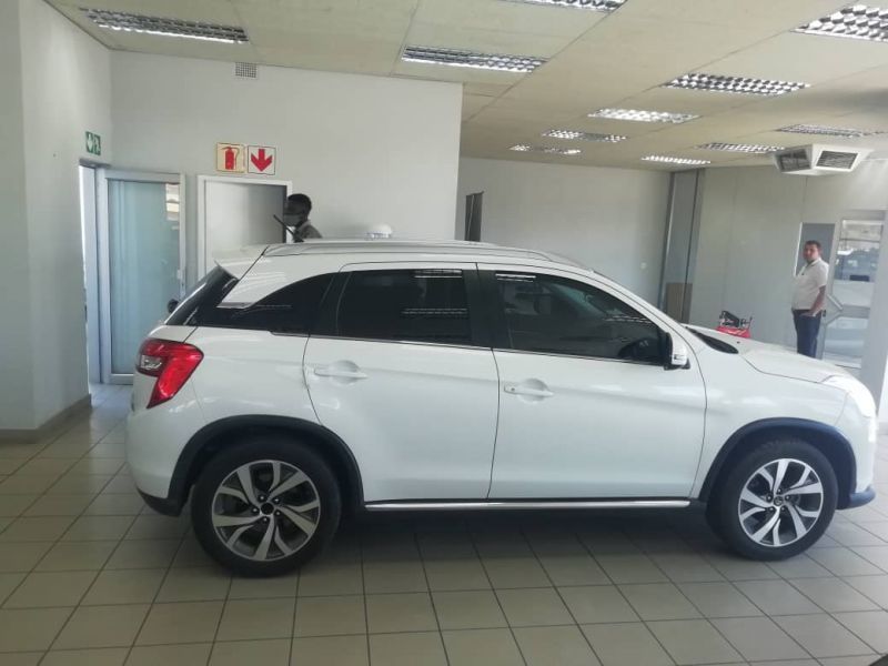 15 Citroen C4 Aircross 2 0 Seduction For Sale 94 000 Km Manual Transmission Ultimate Motor Sales