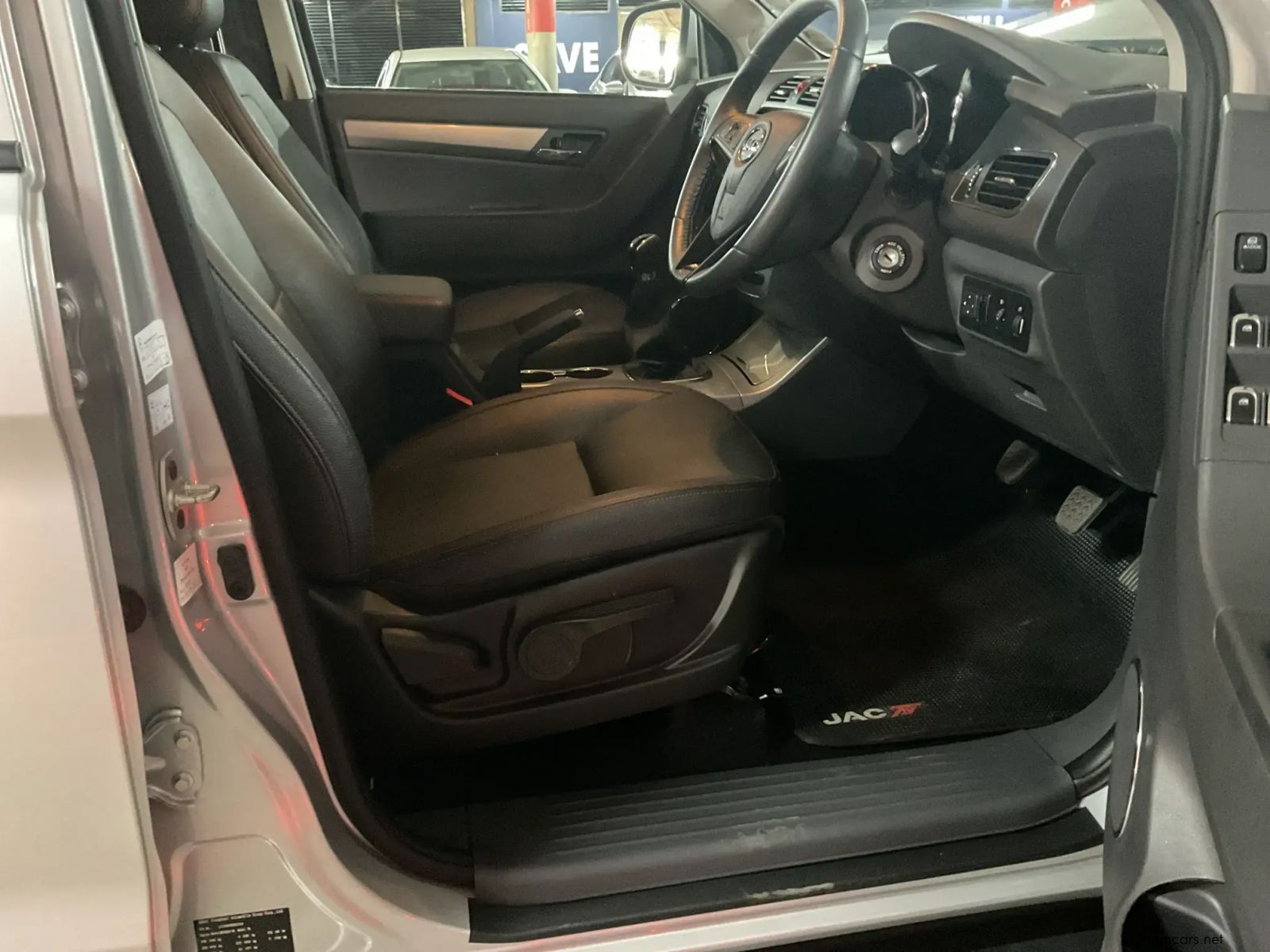 2023 JAC T6 2.0vvt LUX Pick Up Double Cab photo