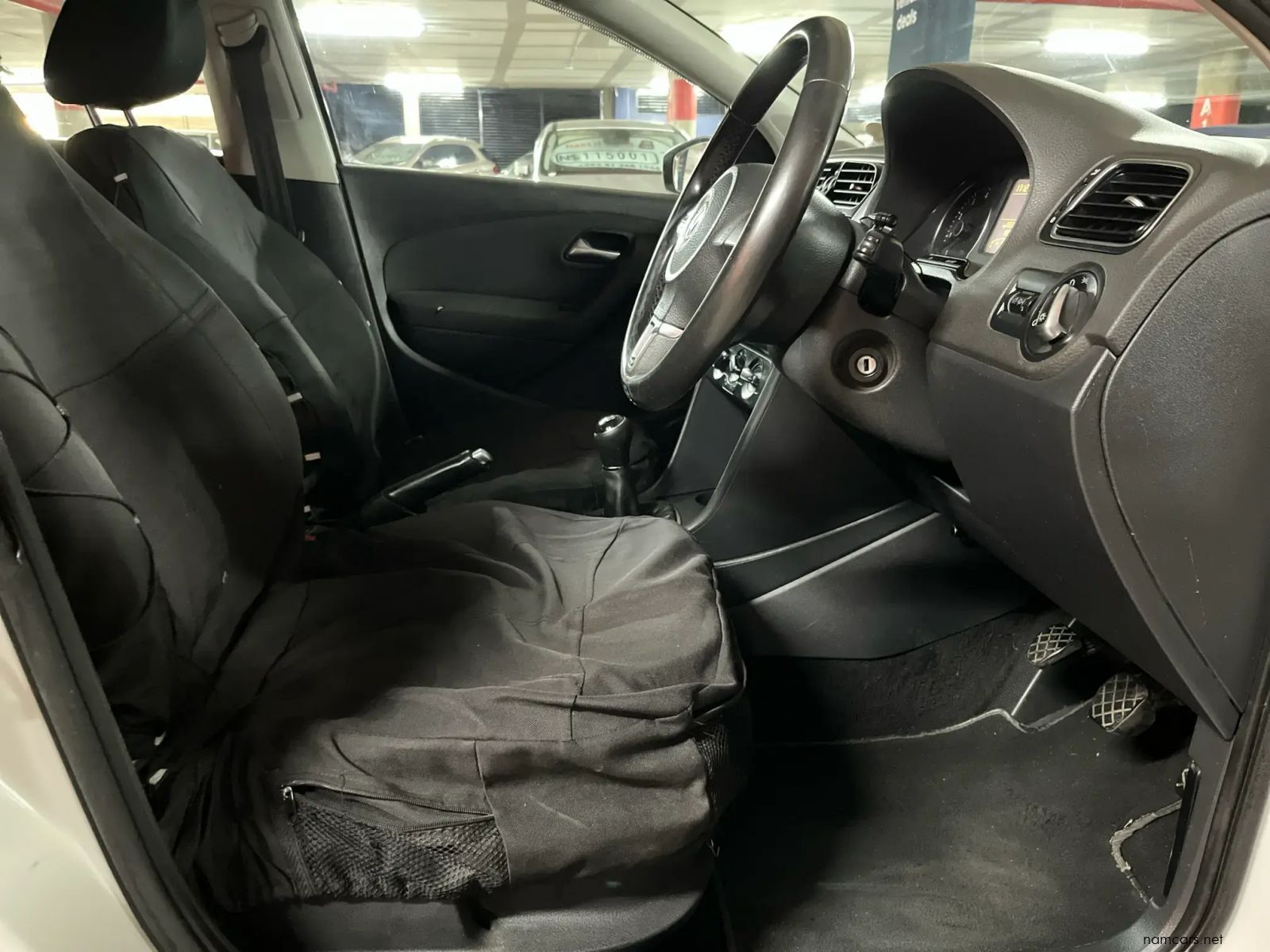 2013 Volkswagen Polo 1.4 Comfortline 5-Door photo