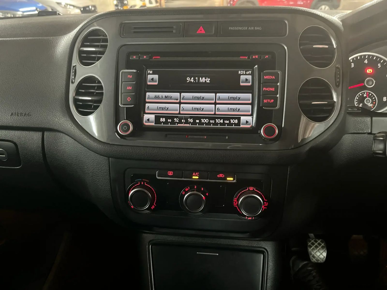 2014 Volkswagen Tiguan 1.4 TSI B/mo Tren-Fun (90 KW) photo