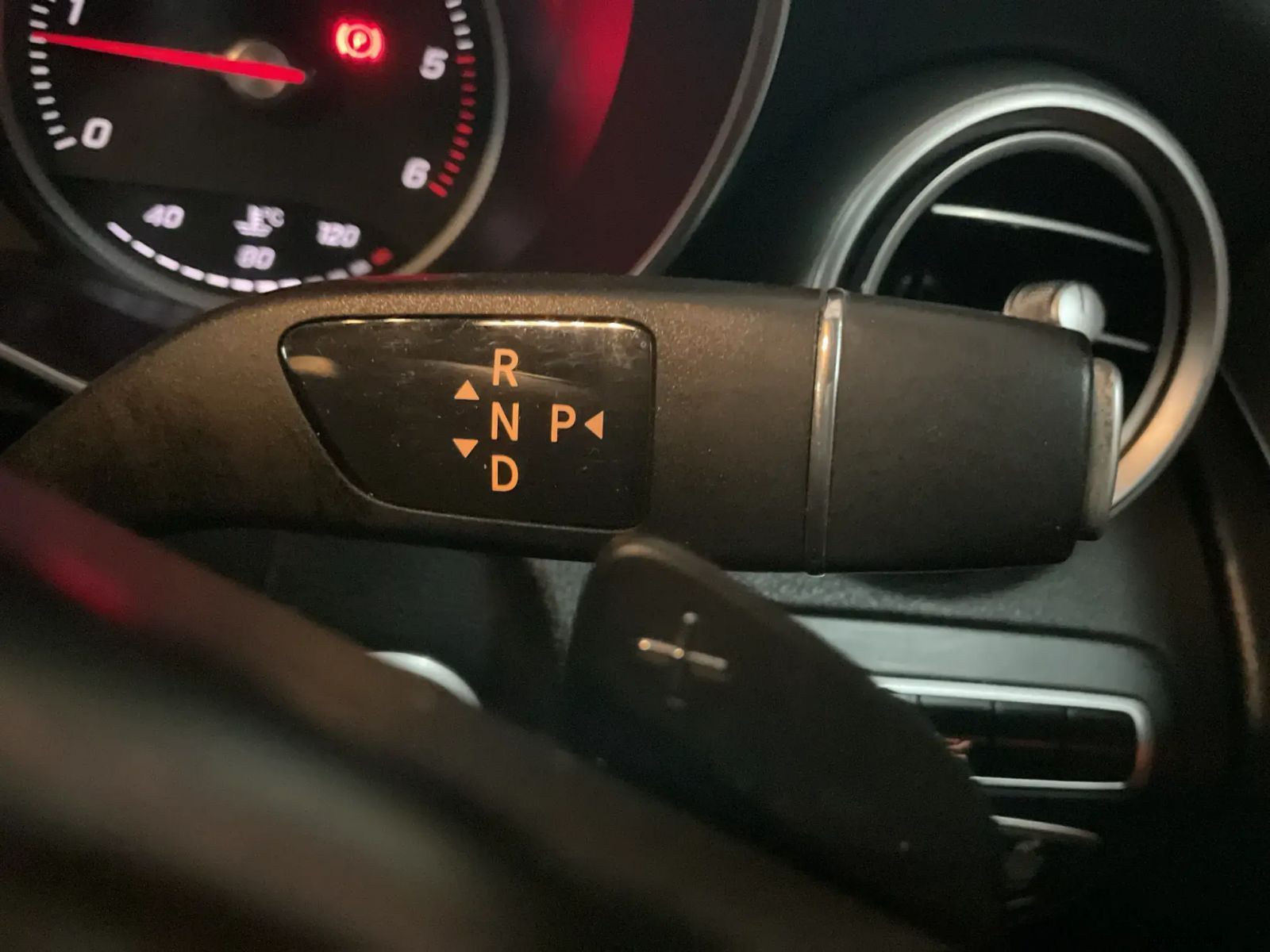 2016 Mercedes-Benz GLC 220d Exclusive photo