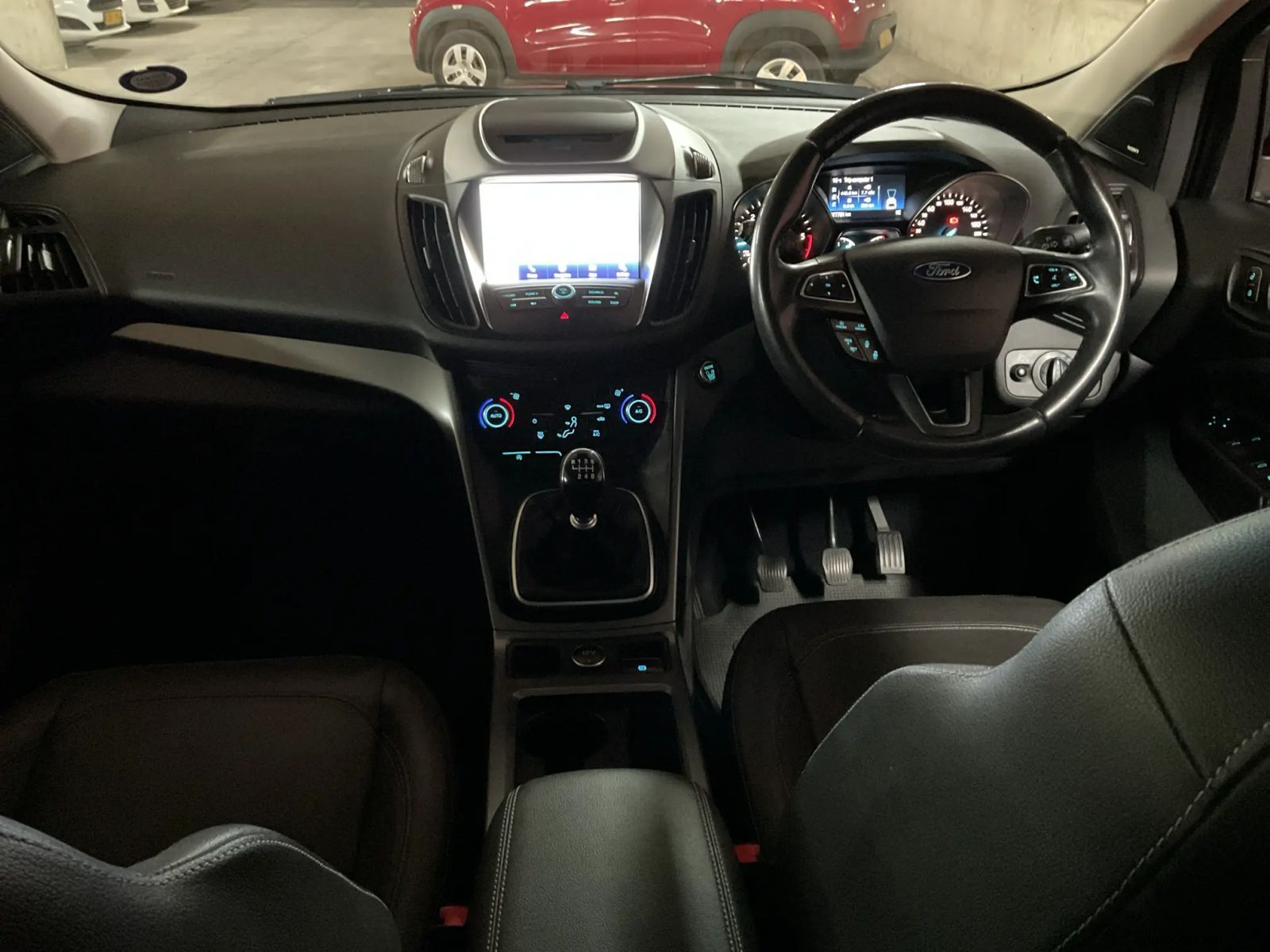 2019 Ford Kuga 1.5 TDCi Ambiente photo