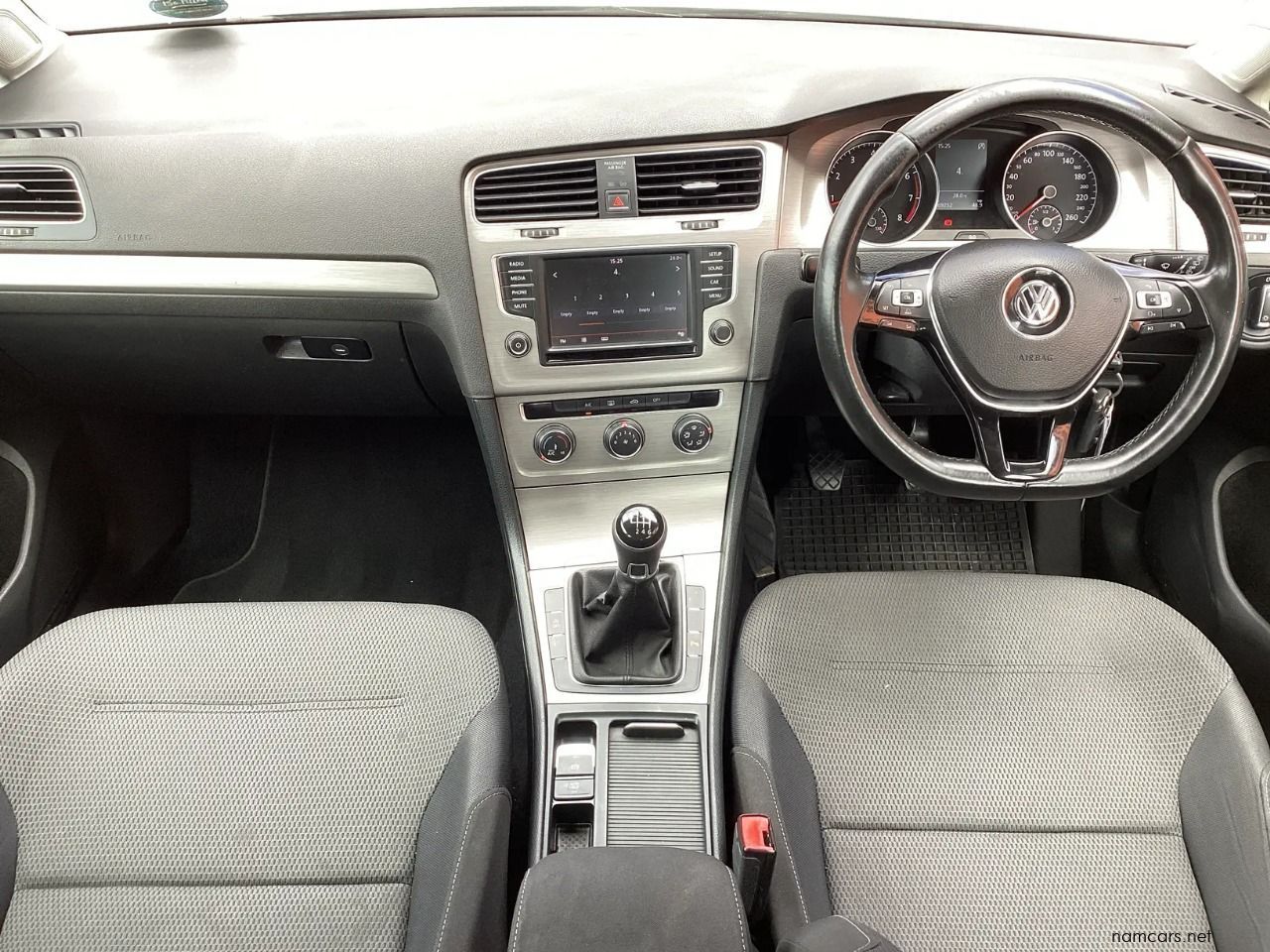 2015 Volkswagen Volkswagen Golf 7 1.4 TSI Comfortline photo