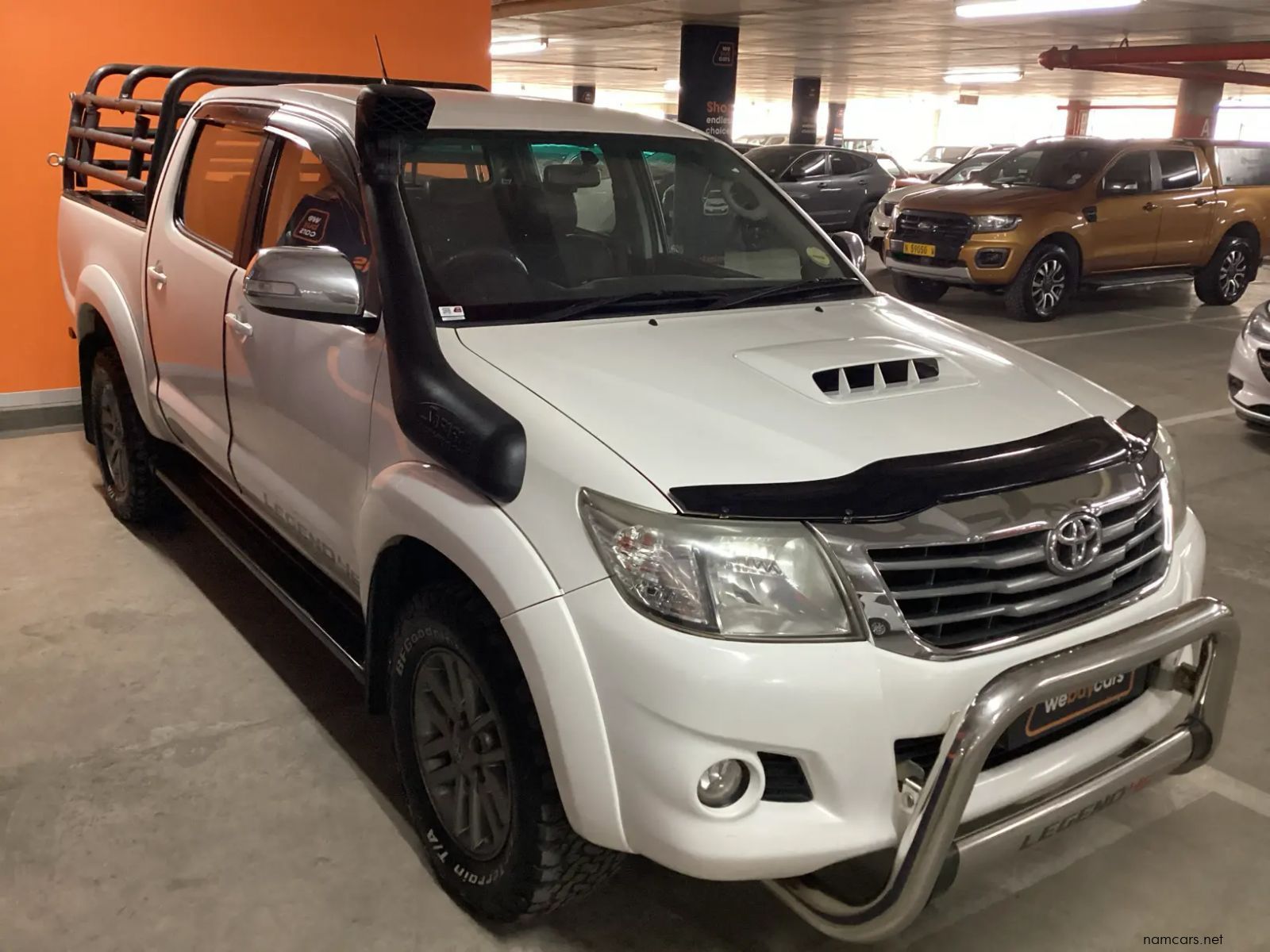 2015 Toyota Hilux 3.0 D-4d Legend 45 4x4 Pick Up Double Cab photo