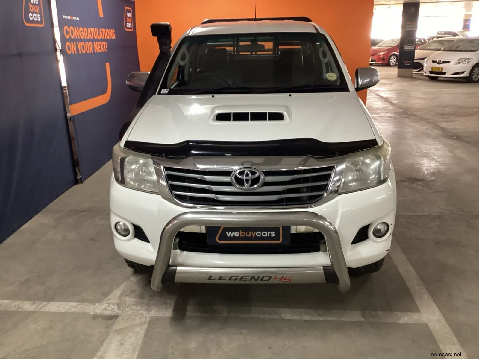 2015 Toyota Hilux 3.0 D-4d Legend 45 4x4 Pick Up Double Cab photo